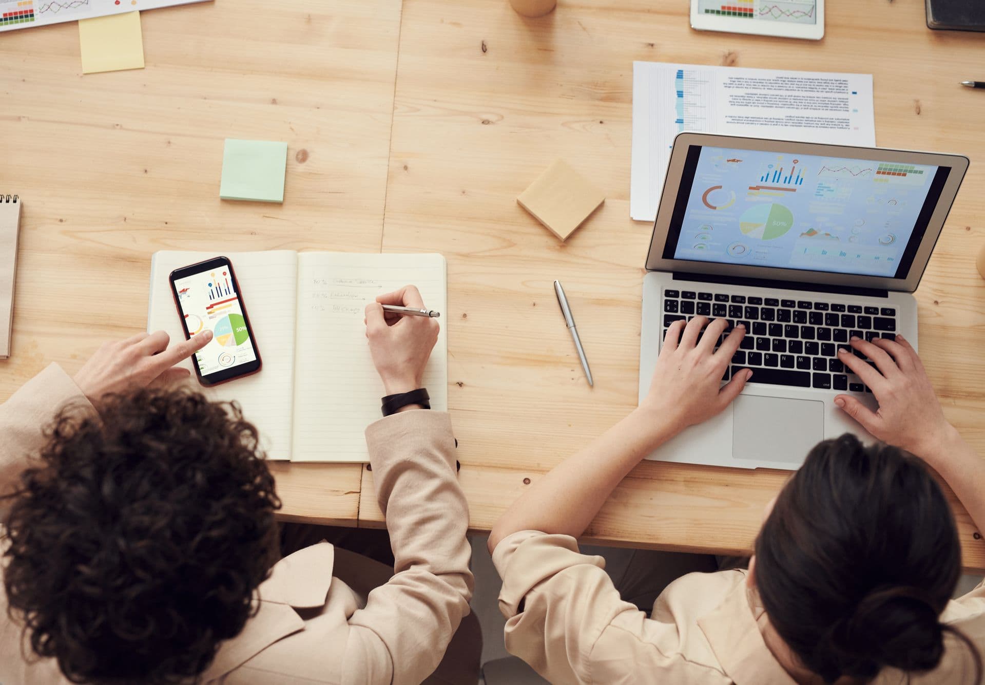 Why Agencies Are Moving From Freelance SEO to Automation Suites