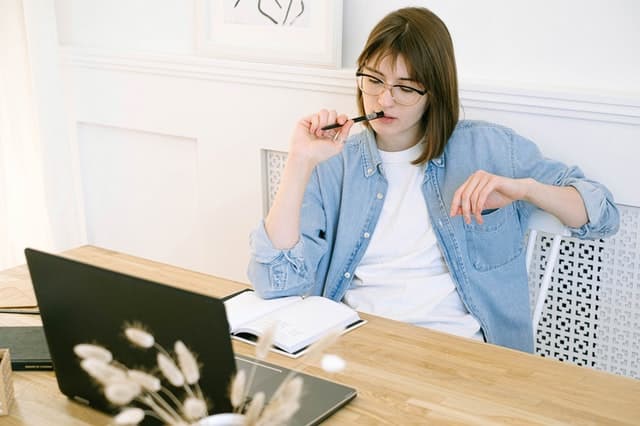 Thinking about Guest Blogging? Here's What to Know