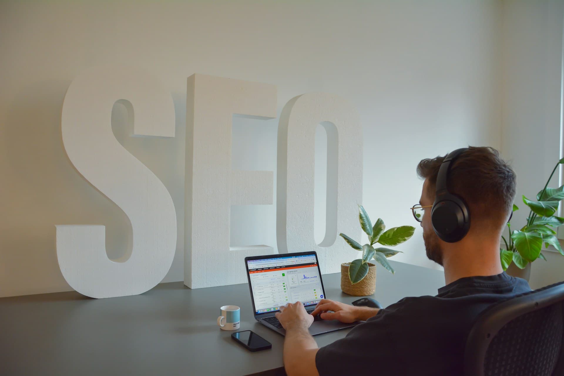 How to Use a SEO Ranking Service Without Confusing Your Clients